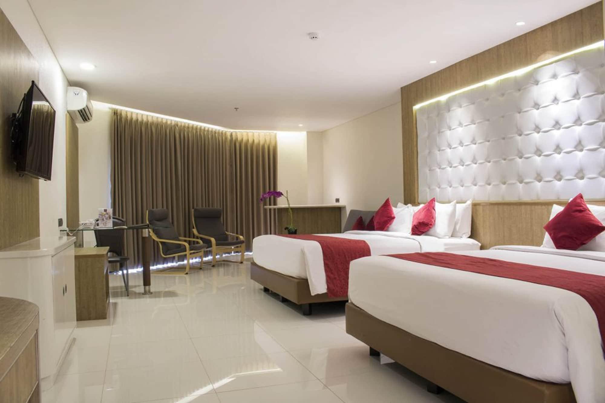 West Point Hotel Bandung Buitenkant foto